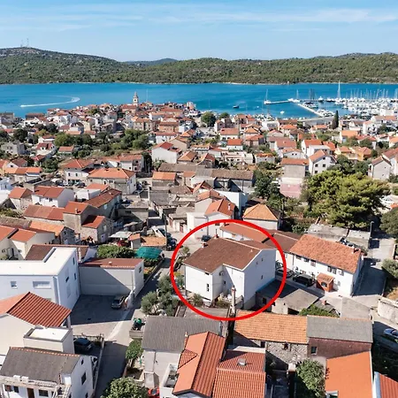 With A Parking Space Pirovac, Sibenik - 13201 *
